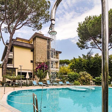 Hotel Nedy Marina di Massa Luaran gambar