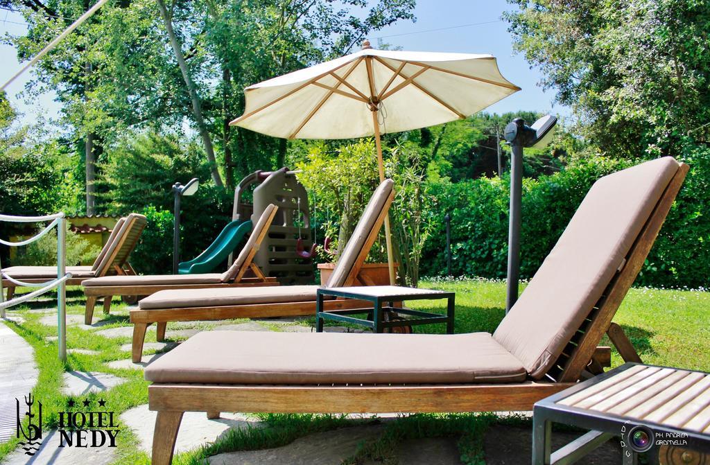 Hotel Nedy Marina di Massa Luaran gambar