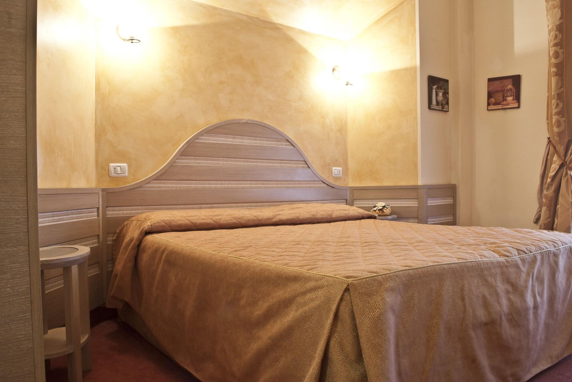 Hotel Nedy Marina di Massa Luaran gambar