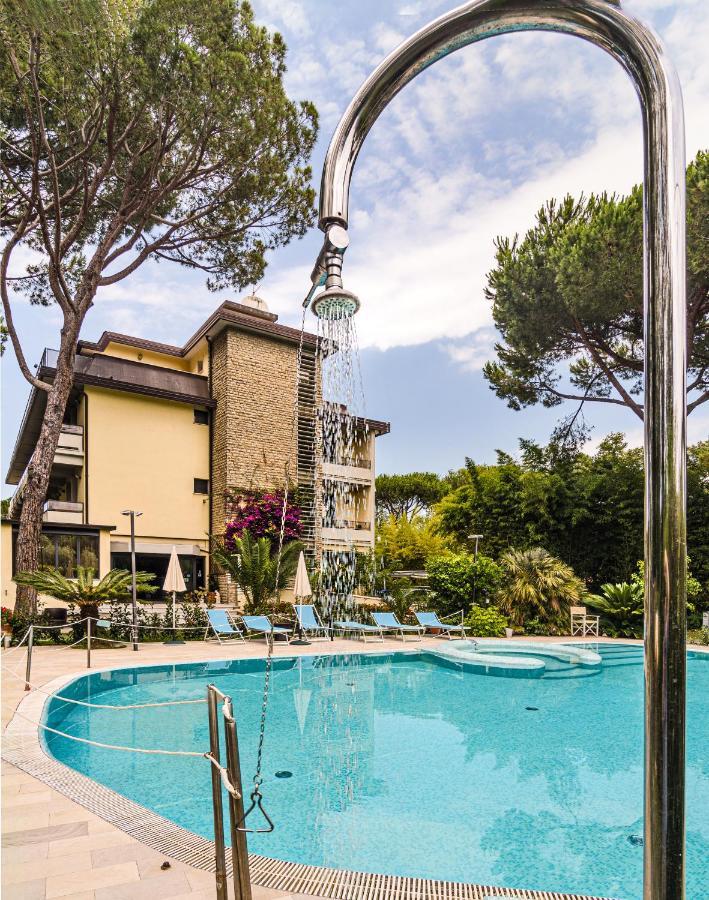 Hotel Nedy Marina di Massa Luaran gambar